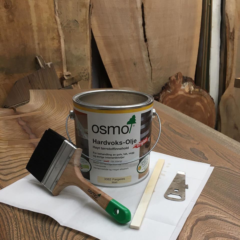 Osmo hardvoksolje fra Vinderen Farvehandel AS